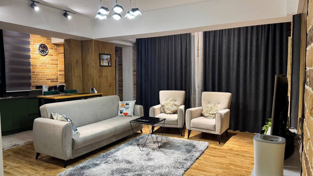 Цум, Айбек, Ц7 2/8/9  идеальная локация