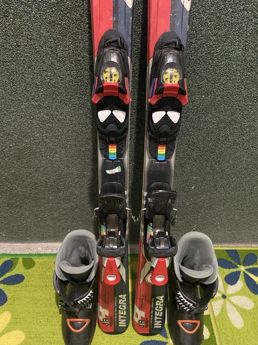 Детски обувки и ски