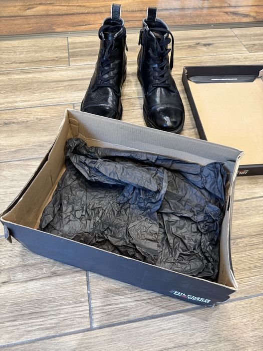 Ghete din piele , marca TOMMY HILFIGER