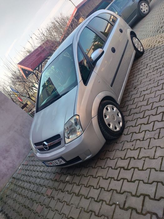 Vând Opel Meriva