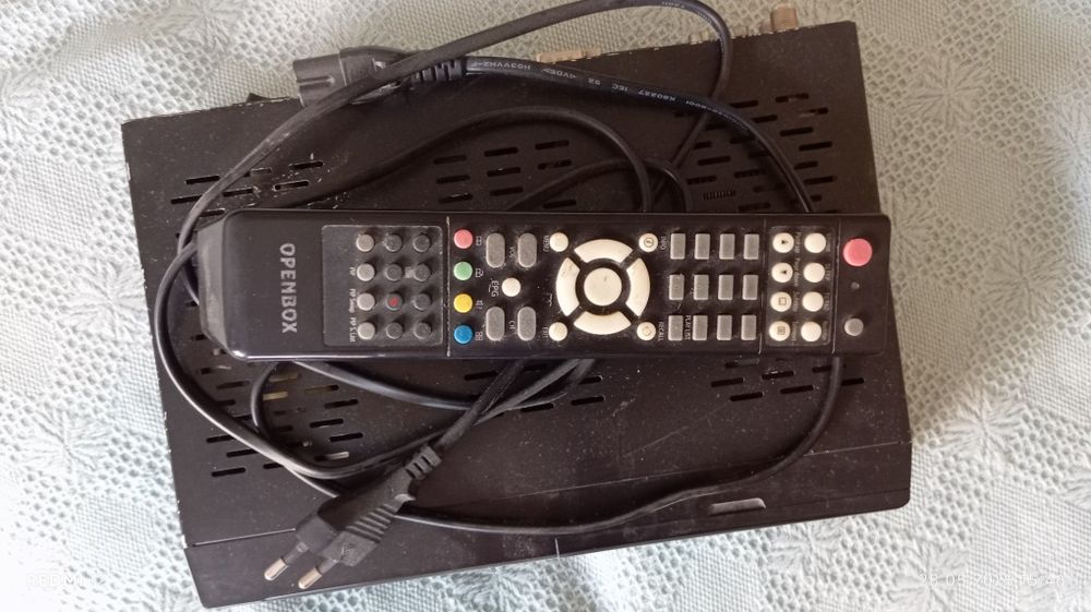 Тюнер рабочий продается