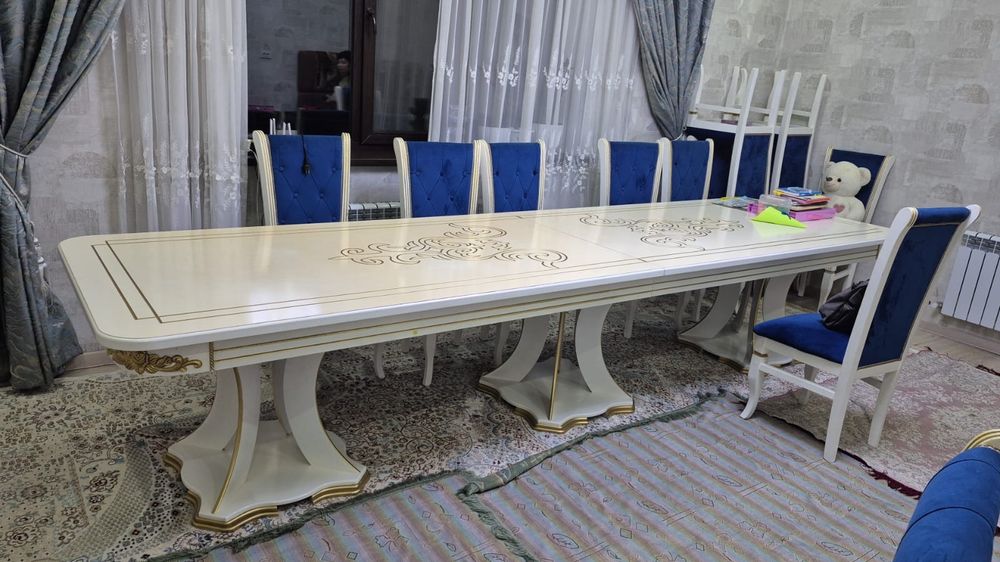 Продам стол для гостей