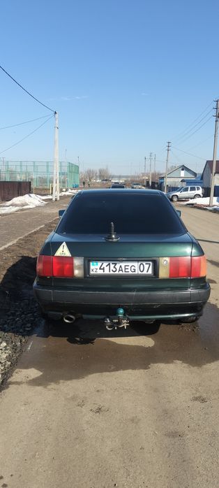 Продам Ауди 80 б4