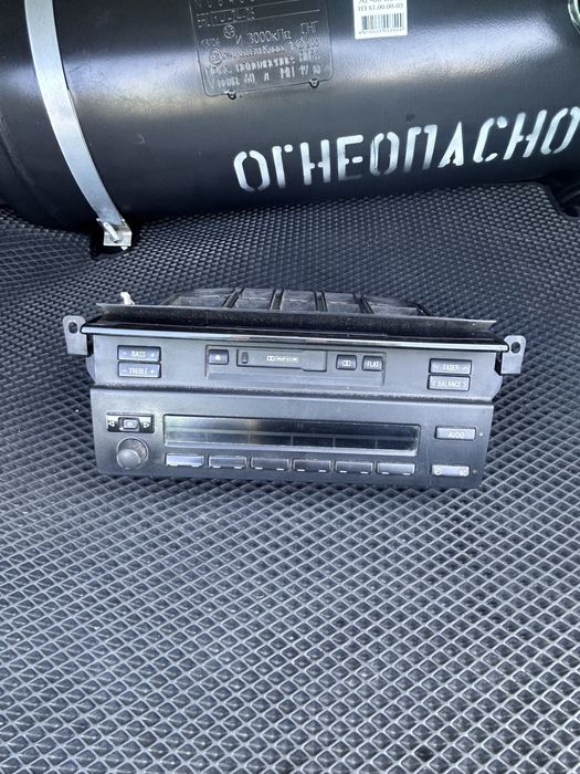 Штатный магнитолла бмв е39