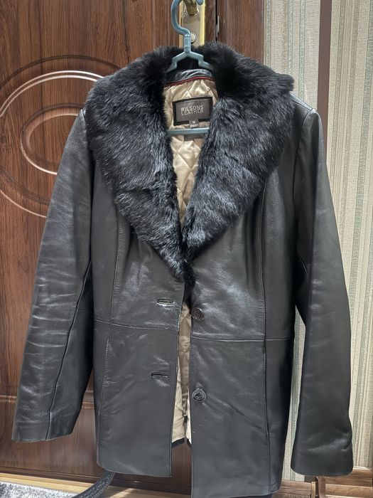 Куртки и жилетки в отличном состоянии