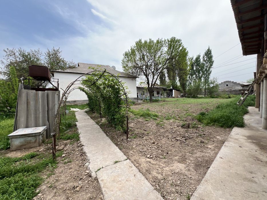 Участка сотилади