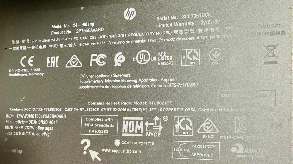 HP Pavilion 24 All-in-One A12 8GB SSD Full HD + Mouse si tastatura