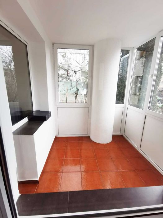 Apartament  zona Centrul Civic pretabil locuinta sau birou