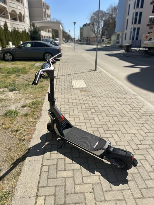 Продавам електрическа тротинеткa ,,SegwayGT1"