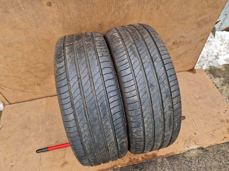 2 Michelin R20 235/45  Летни гуми  DOT5023