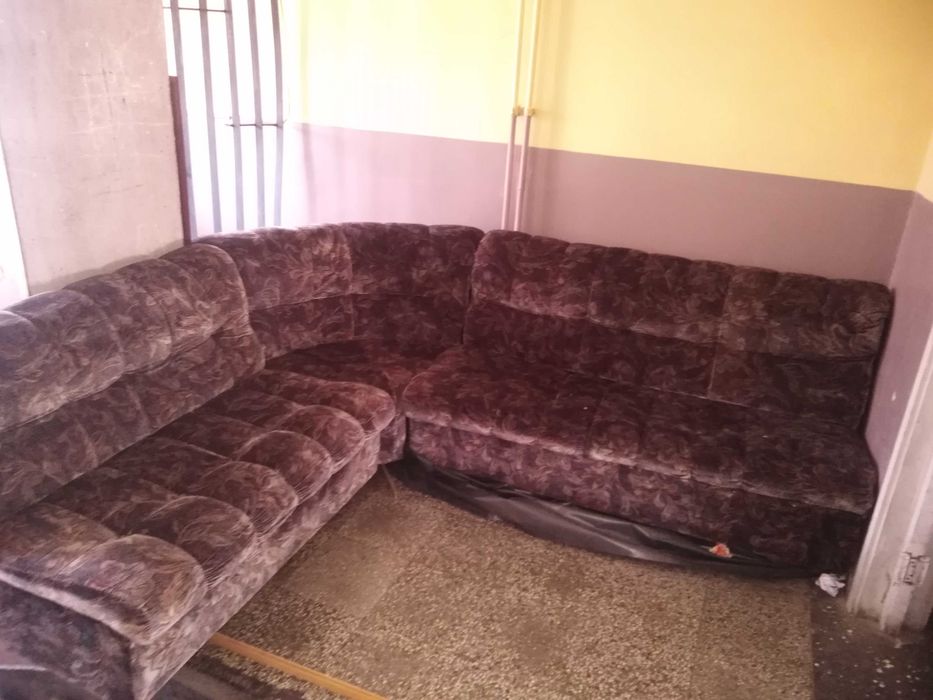 Холна гарнитура в добро състояние