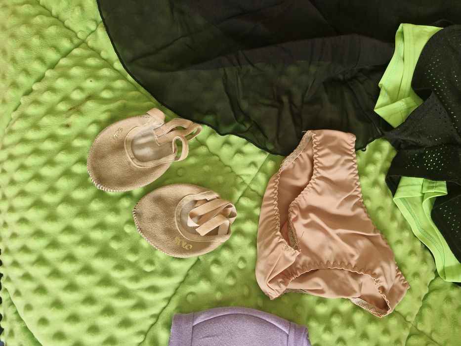 Костюмы для гимнастики