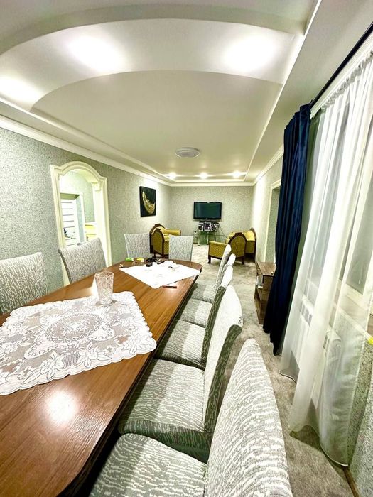 Продам 2 дивана и два кресла