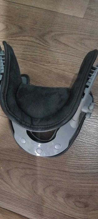 Ортопедический шейный воротник