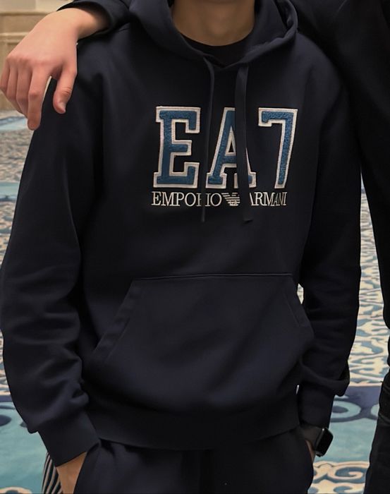 Продам одежды оригинал