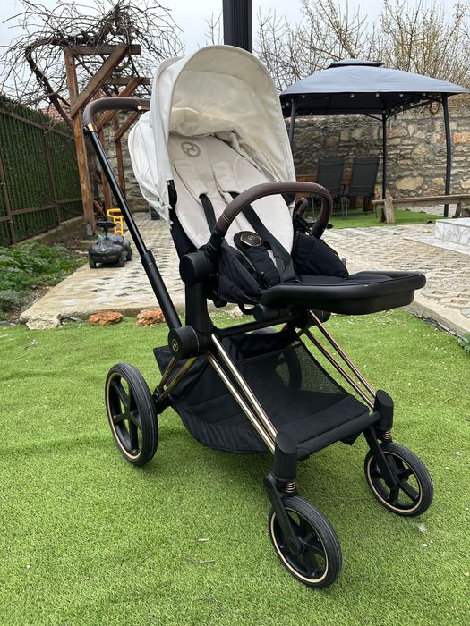 Cybex Priam 4 Rose Gold Off White 2024 + дъждобран