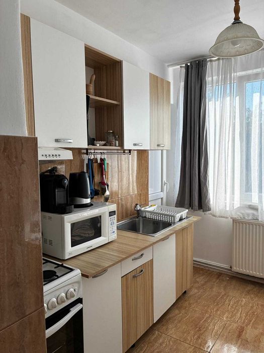 De inchiriat apartament 2 camere langa UMF