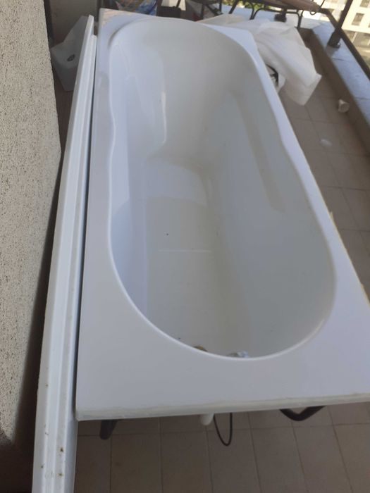 Cada aproape noua de vanzare, bonus: scaunel de baie