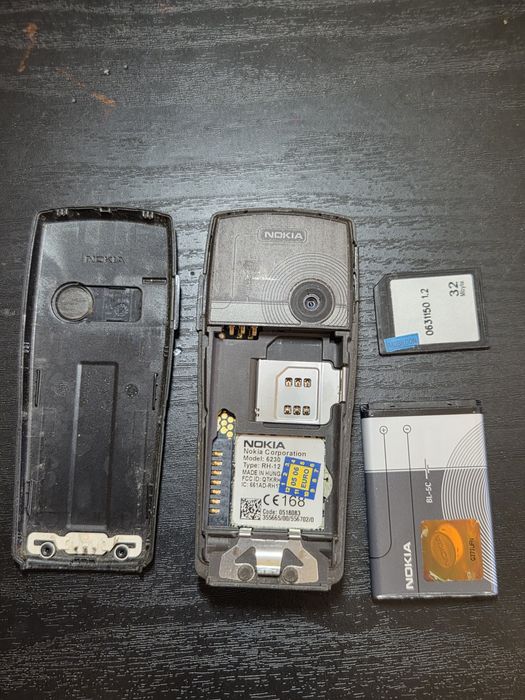 Nokia 6230 cu butoane