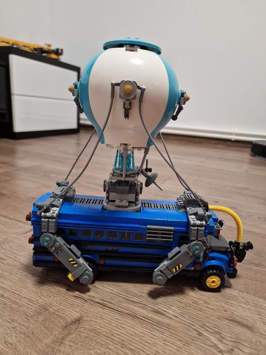 Autobuz Lego Fornite