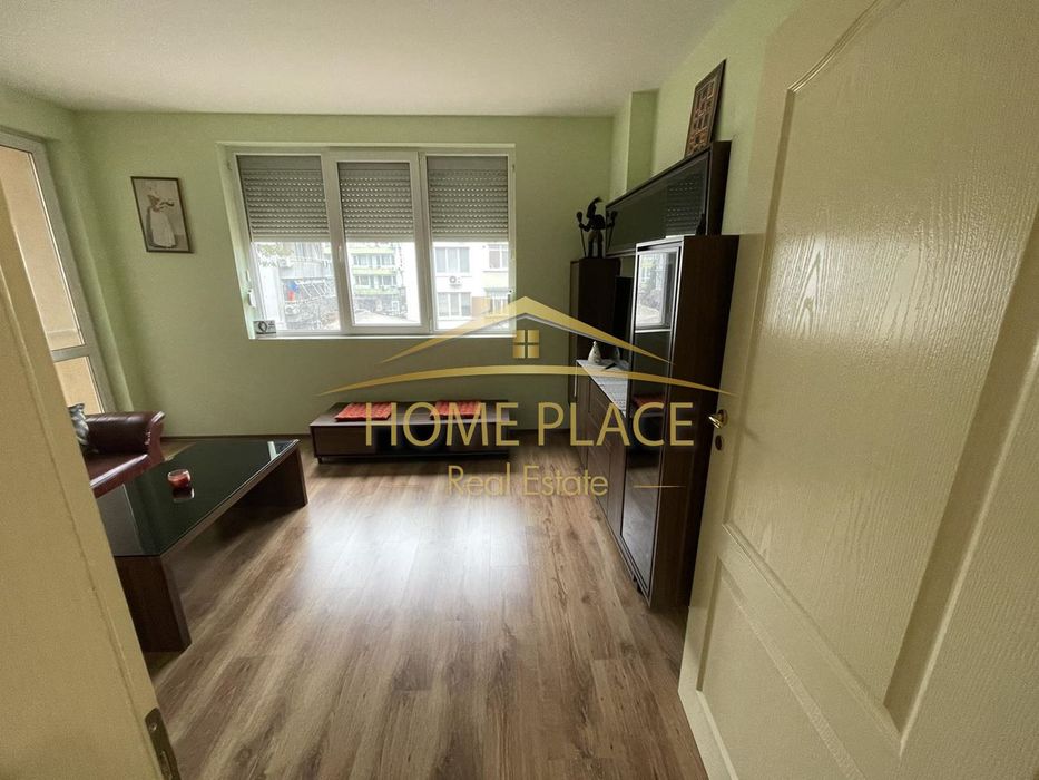 Дава се под наем Тристаен апартамент в Варна, Цветен квартал - 70 кв.м за 561 € - Снимка #3