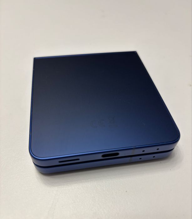 Samsung Z Flip7 12GB RAM 512GB – Blue Shadow – Ca Nou