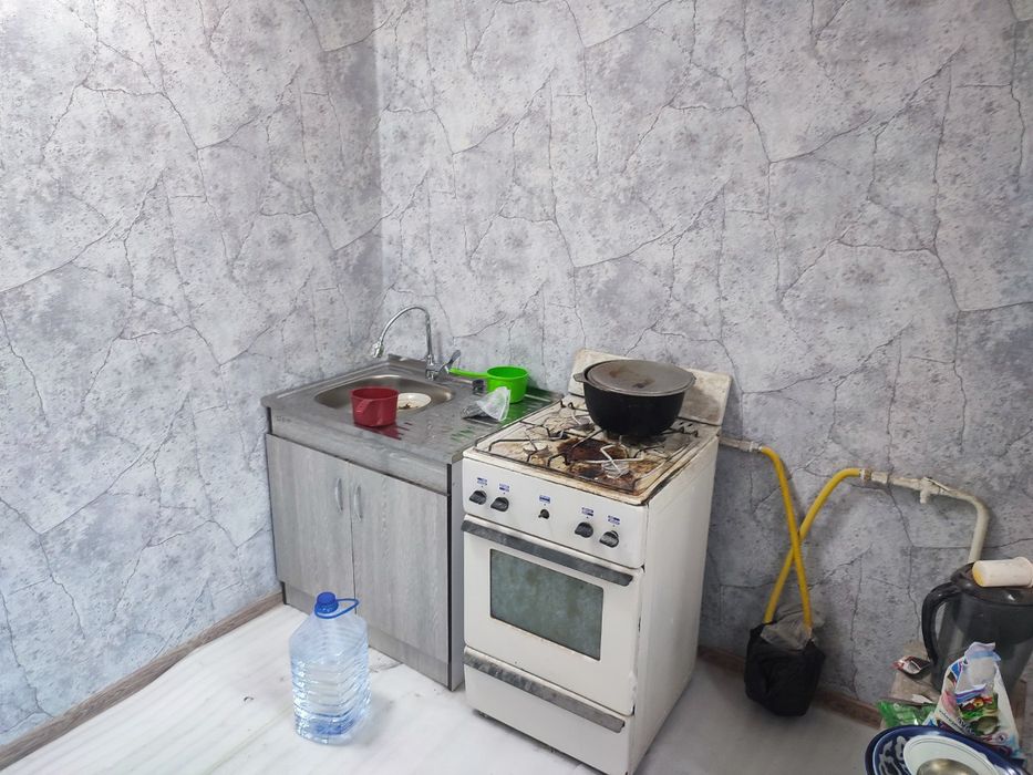 Kvartira masifsa 3xonali 4 etajda