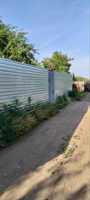 Продам дачу в городе.