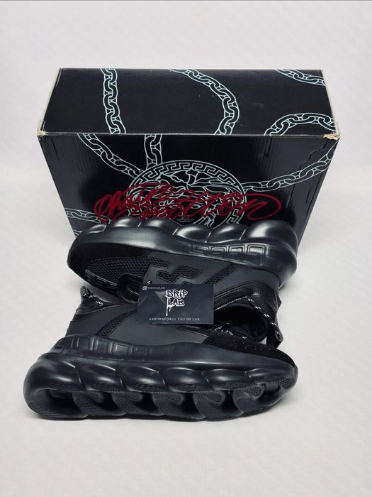 Versace chain reaction negri