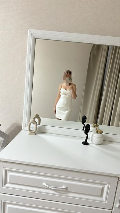 мини-платье Lichi с золотыми цепочками