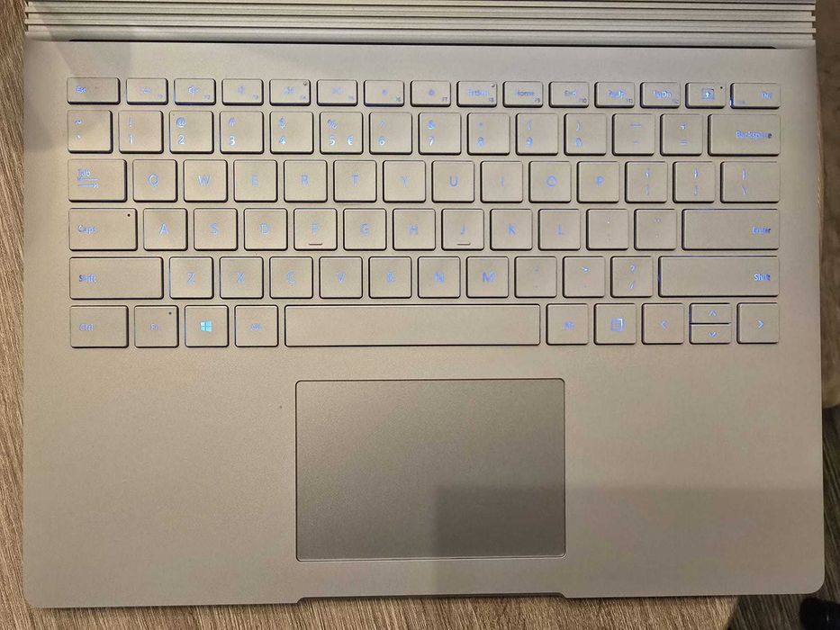 Microsoft Surface Book 3 – i7, 16GB, 256GB, GTX 1650 Max‑Q – Impecabil