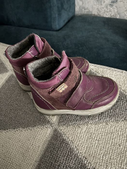 Продам ботинки весна осень