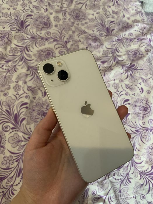 Айфон 13 256гб классный