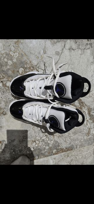 6 Jordan Rings Black&White