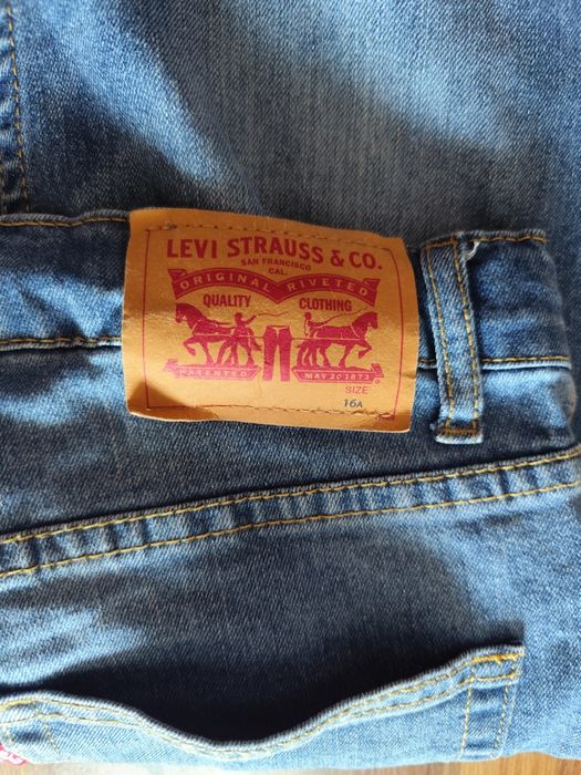 2 броя дънки Levi's
