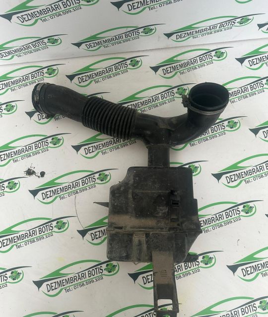 Tubulatura admisie aer Peugeot 206 prima generatie