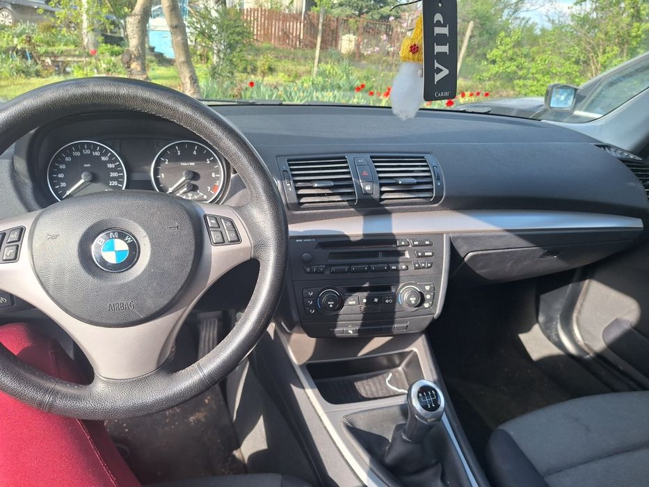 Продавам BMW e87 118i на части
