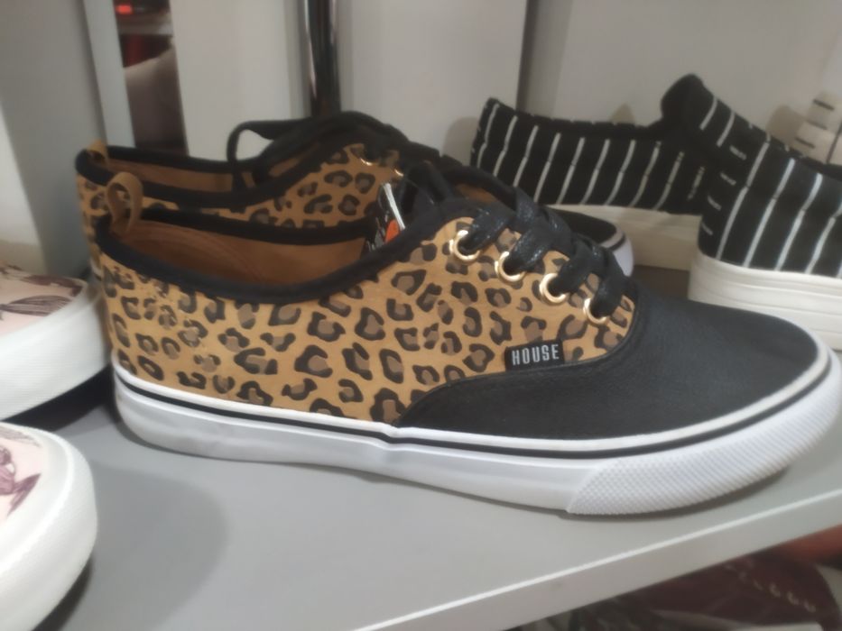 Кецове Reserved,House на Едро36,37,38,39,40,41