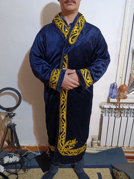 Национальная одежда, чапан