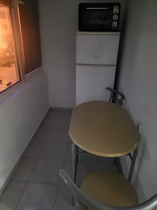 Inchiriez apartament 2 camere Piata Victoriei
