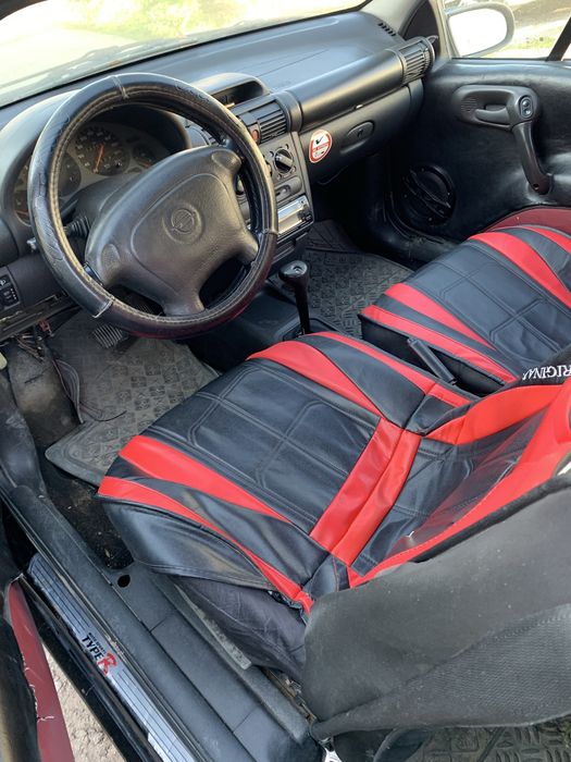 Opel tigra  машина