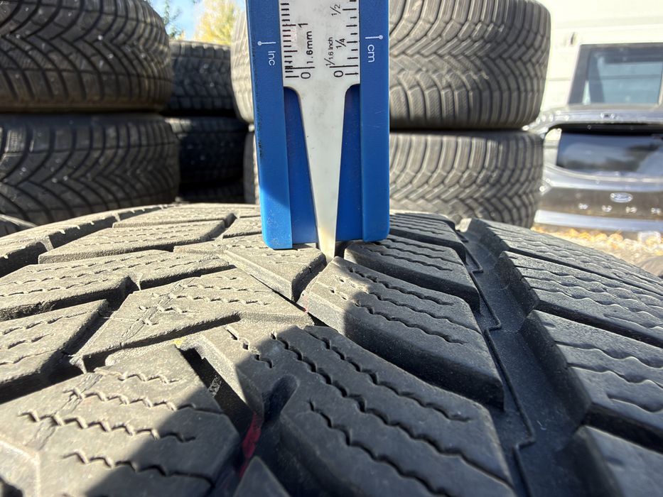 235/55 R17 4 бр зимни гуми