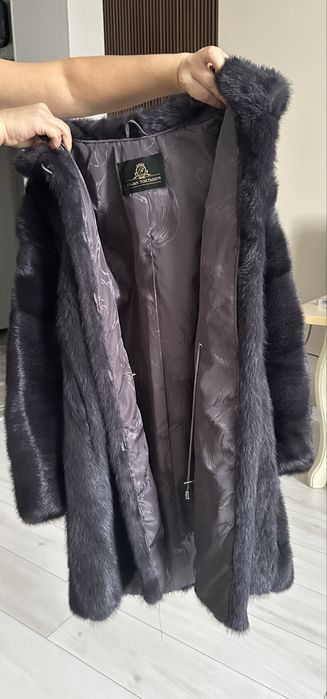 Продам шубу норковую