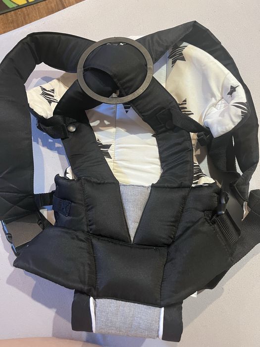 НОВО Chipolino VIP - Бебешко кенгуру Ali Platina