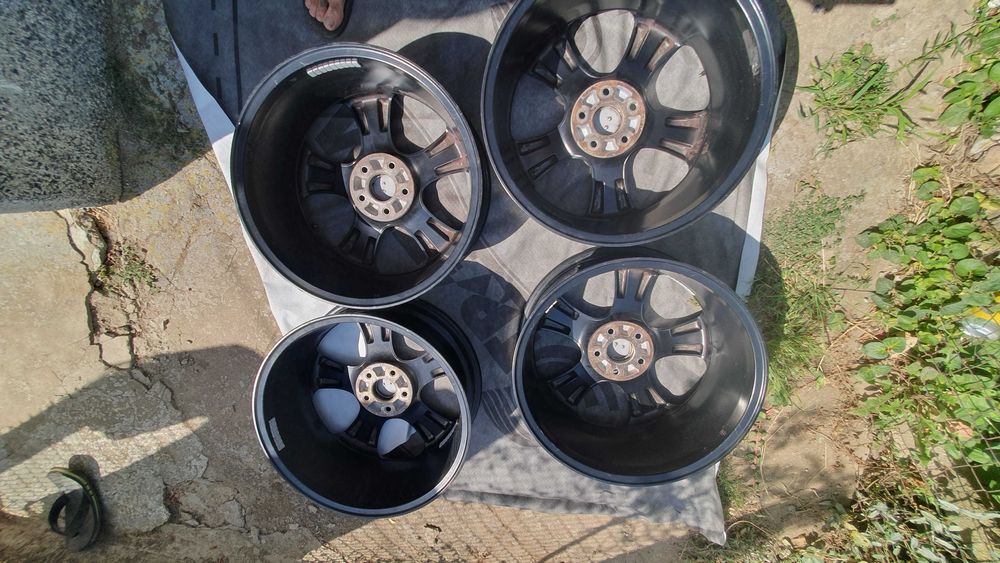 Продавам спешно. 19" Джанти за Хонда ЦРВ 3 - 19x7,5J OFF50