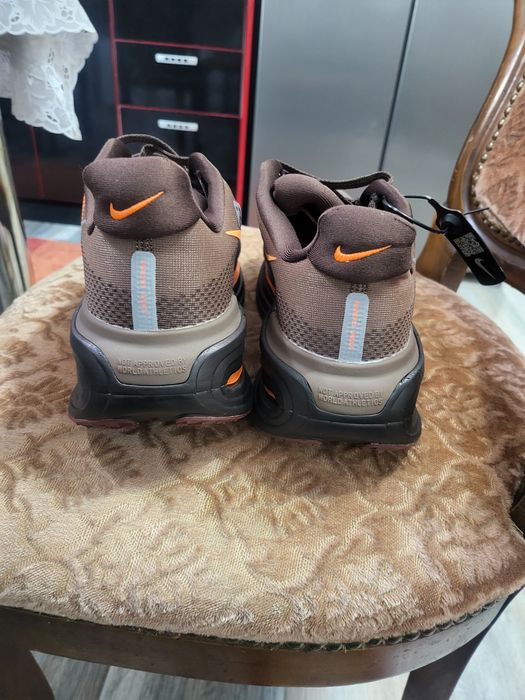 Se vinde Nike vomero
