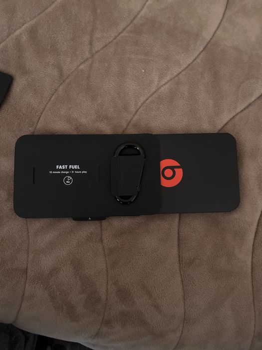 Слушалки Beats Solo Pro