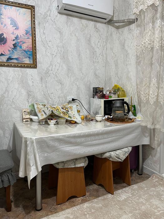 Продам стол для кухни