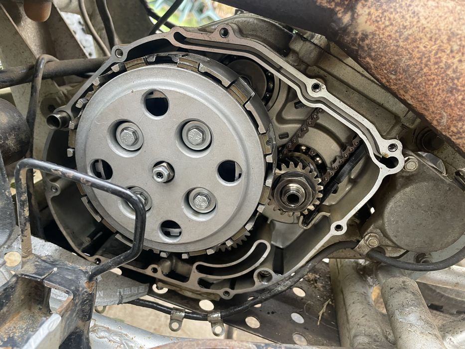 Atv loncin 300(ambreaj lipsa)la schimb pe un motocross sau 4000 lei