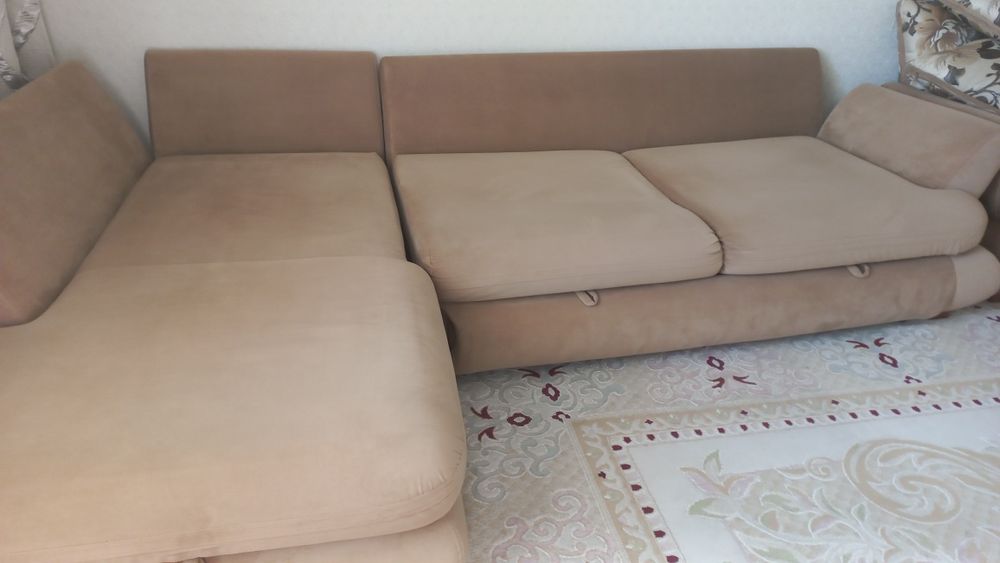 Продам диван в хорошем состояний